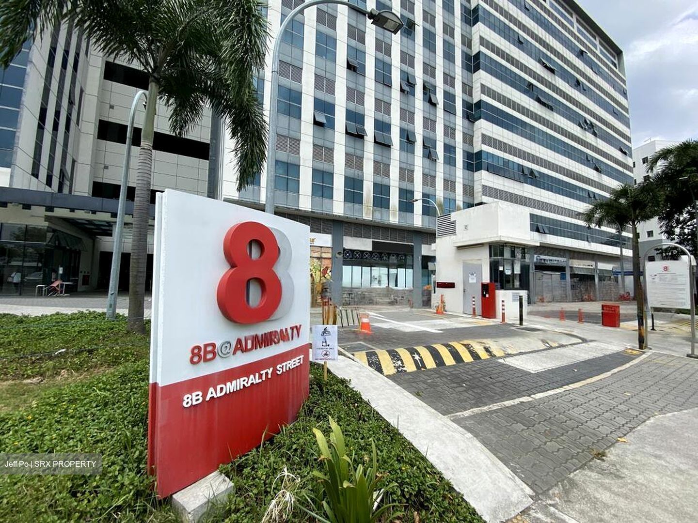 8B @ Admiralty (D27), Factory #586030171
